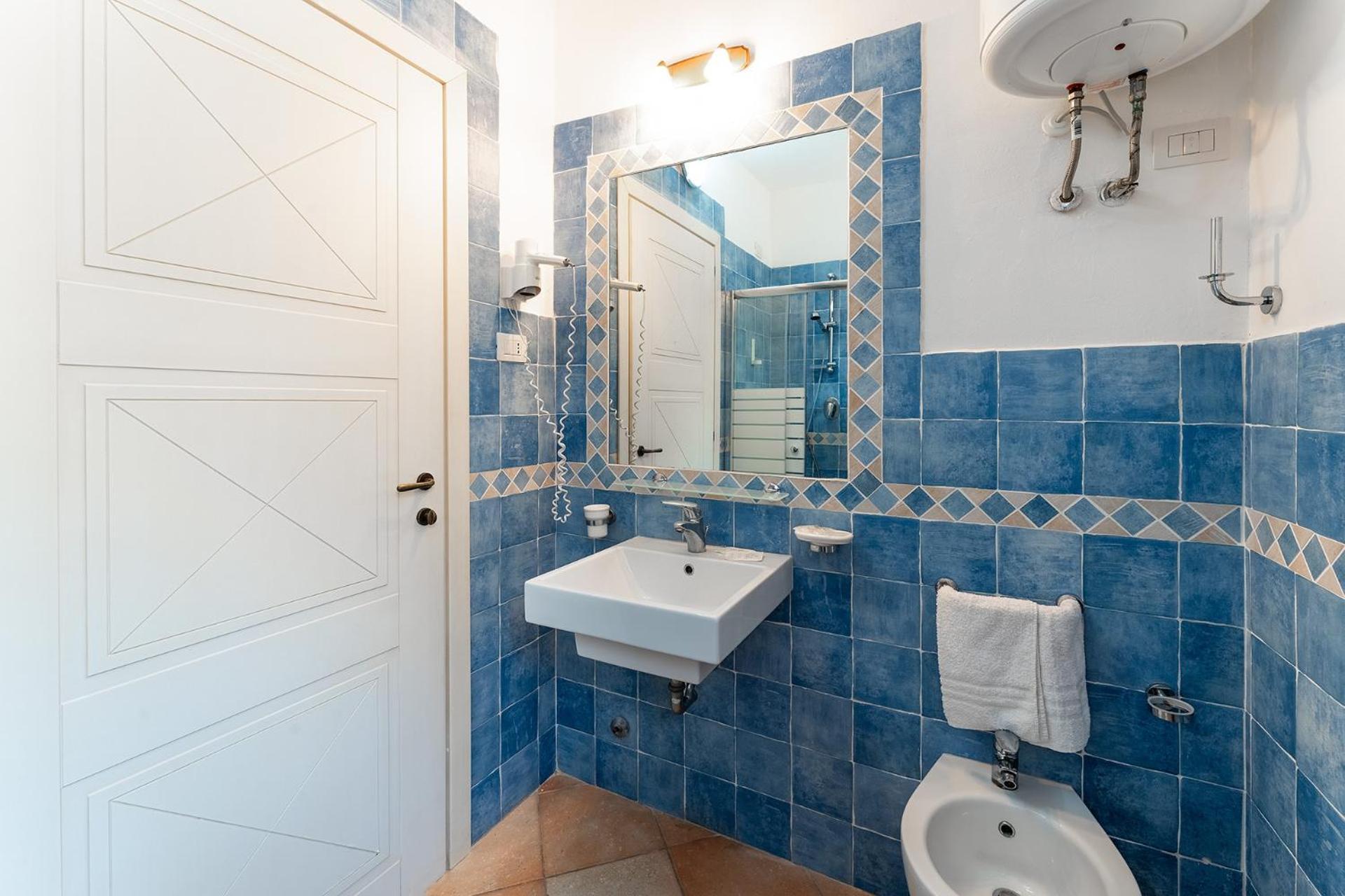 Residence Baia Dei Mirti Vignola Mare Buitenkant foto