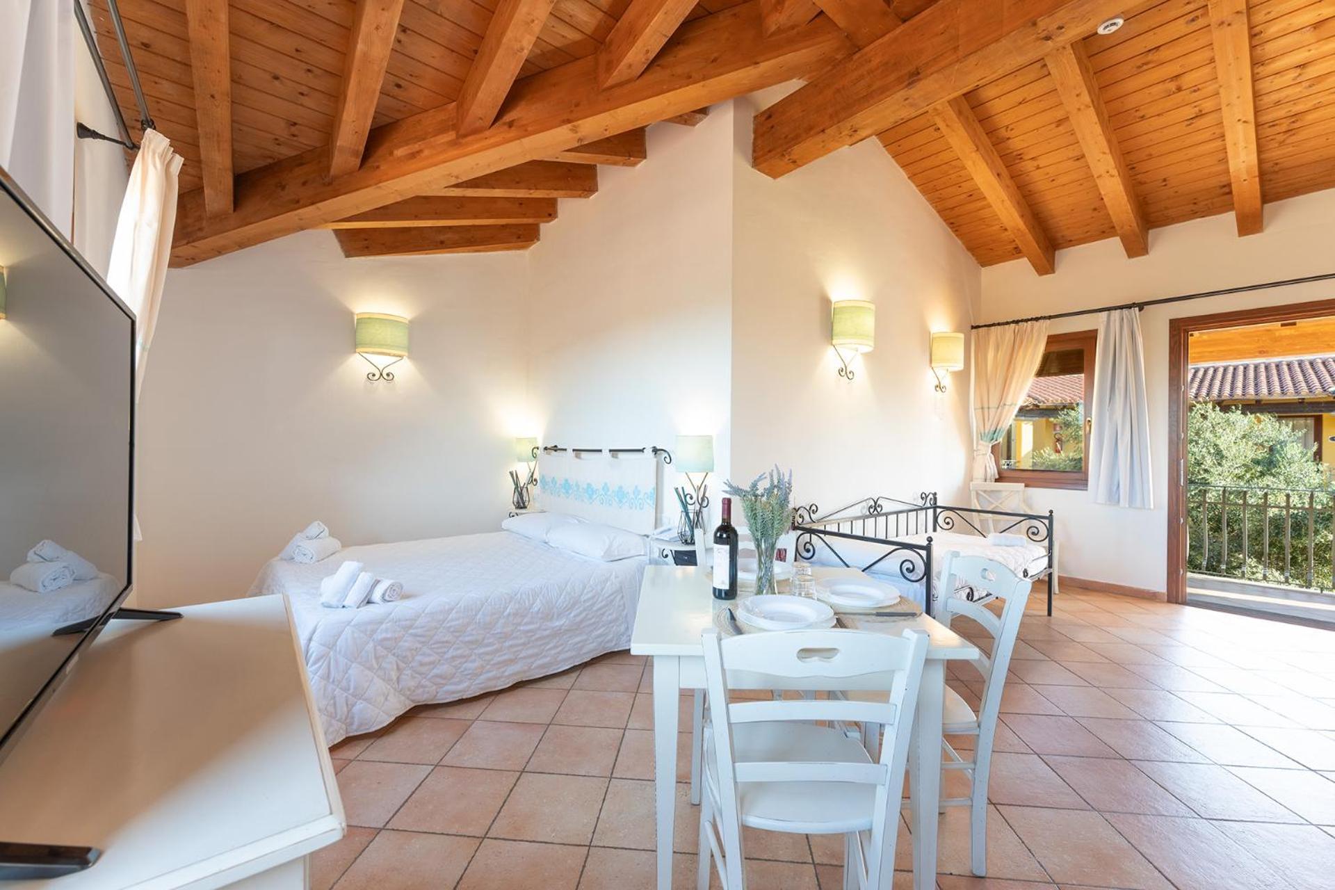 Residence Baia Dei Mirti Vignola Mare Buitenkant foto