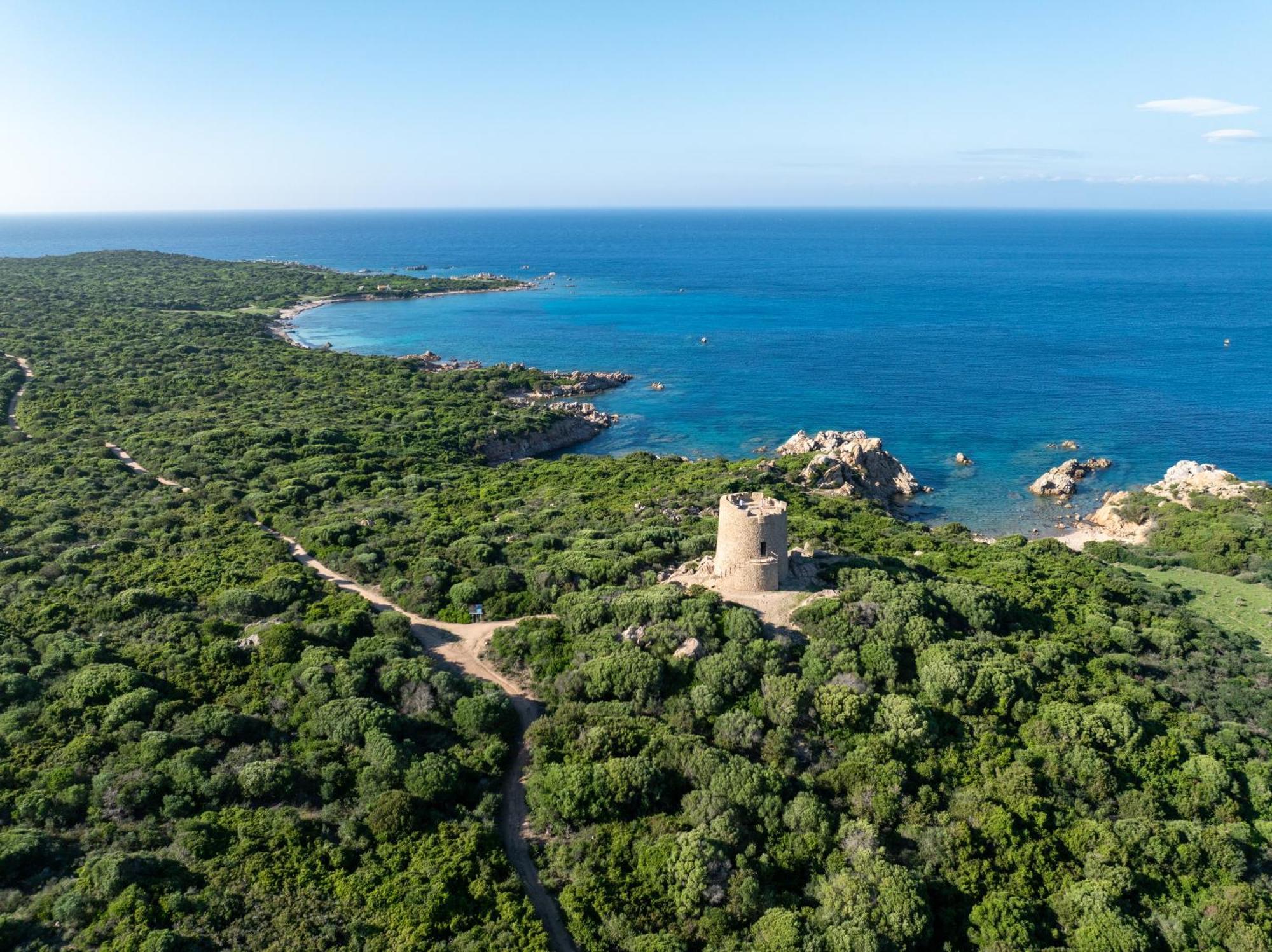 Residence Baia Dei Mirti Vignola Mare Buitenkant foto
